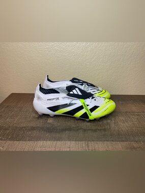 Adidas Predator Elite Foldover Tongue AG “Radiant Blaze Pack” 
- Size 8.5 Men.